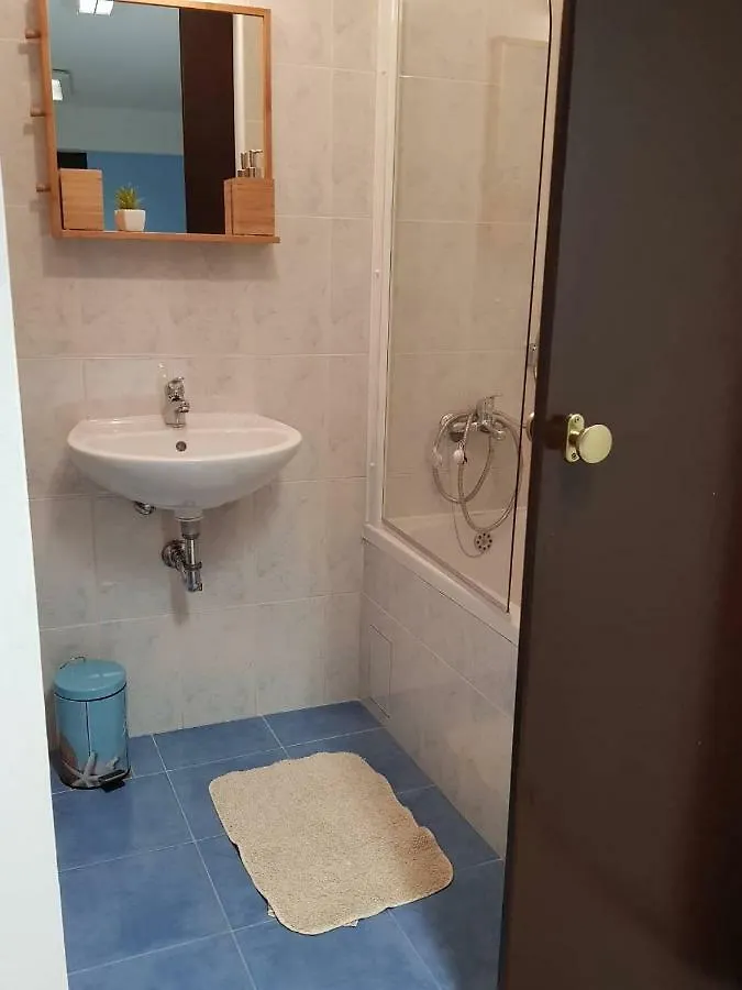 *** Гостевой дом L&M Room Пула Хорватия