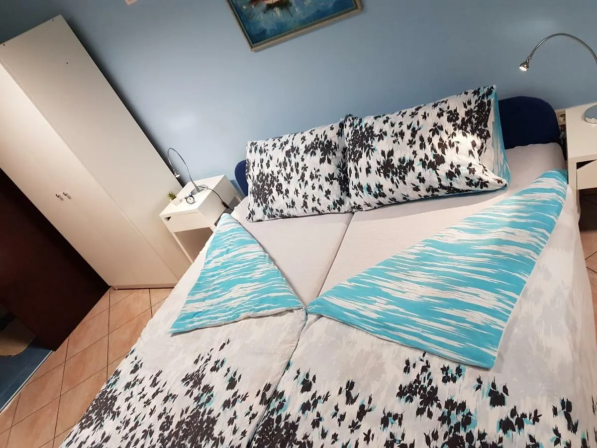L&M Room Пула Хорватия